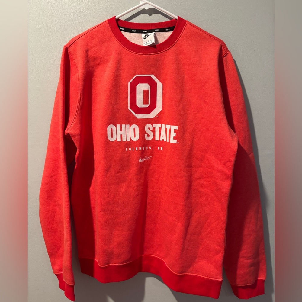 NWT’s Nike Men’s Medium Ohio State Red/Orange Sweatshirt